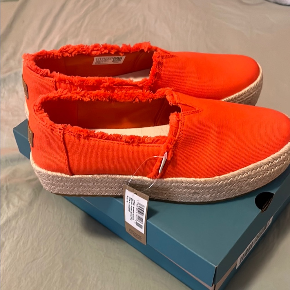 Toms Valencia Espadrilles in flame Slip-On Shoes